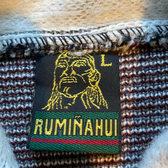 Rumiñahui Wool Incan Woman And Wolf Full Zip Sweater: Size Large - Picture 7 of 12